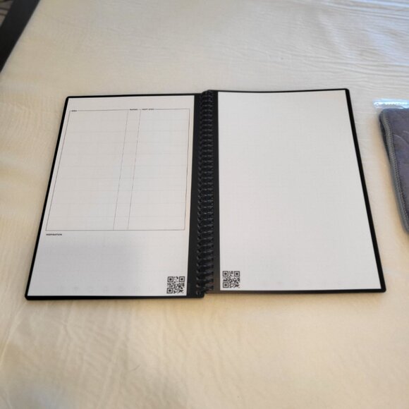 Rocketbook Fusion Planner Hybrid Reusable Planner and Notebook in One - Picture 5 of 11